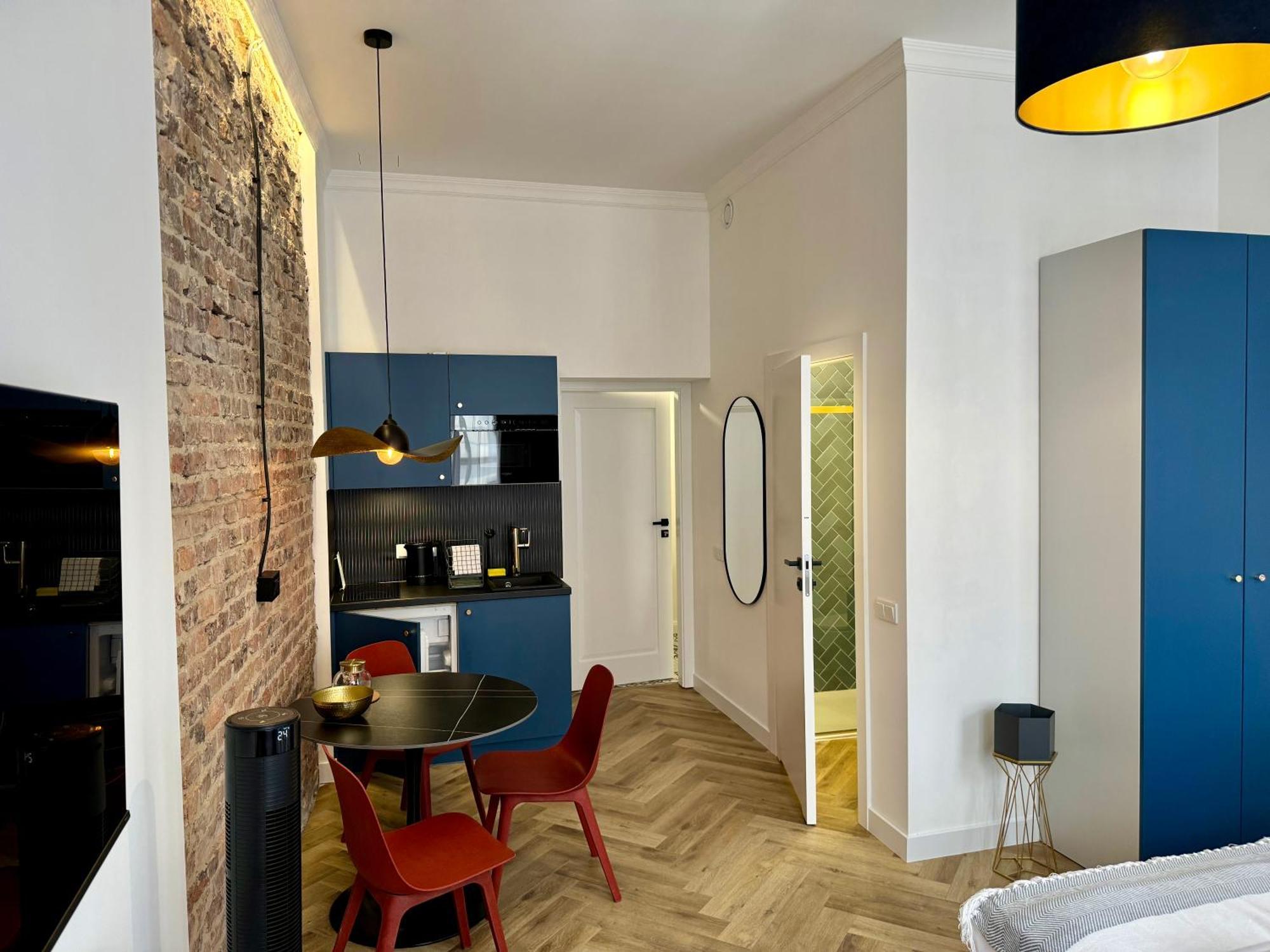 Przystanek Katowice Mariacka 7 Apartment Luaran gambar