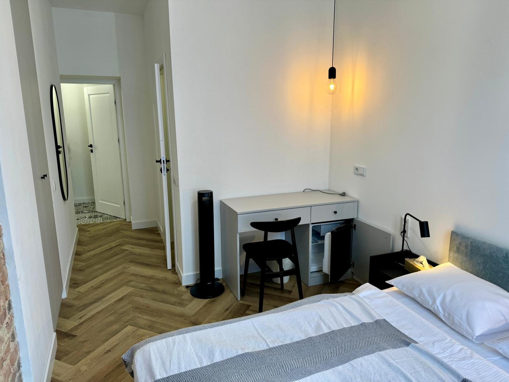 Przystanek Katowice Mariacka 7 Apartment Luaran gambar