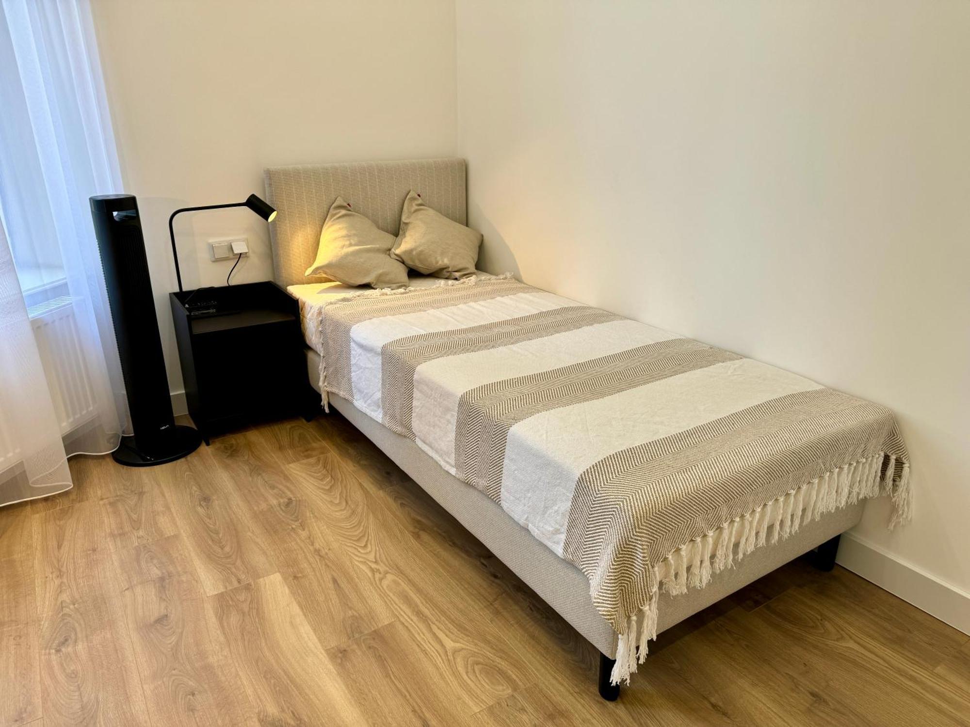 Przystanek Katowice Mariacka 7 Apartment Luaran gambar